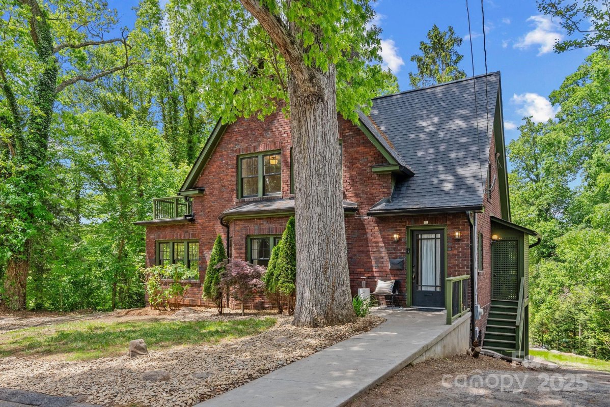 21 Sylvan Avenue