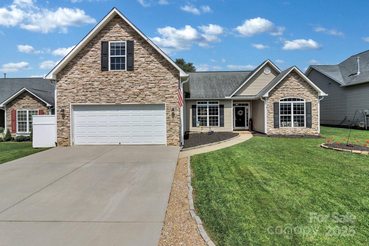 72 W Hiawassee Road