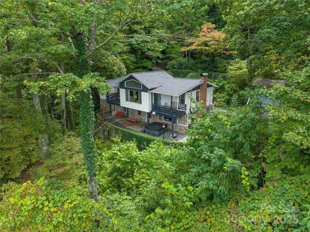 330 Overlook Drive