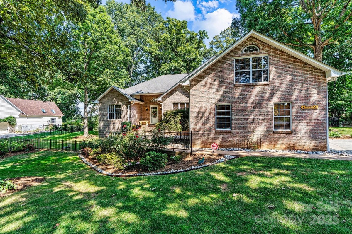 7538 Golf Course Drive