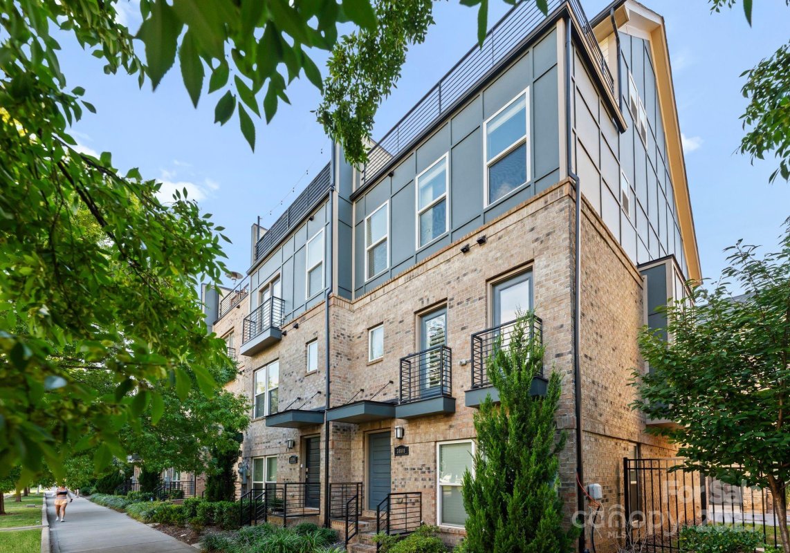 3808 Sky Haven Drive