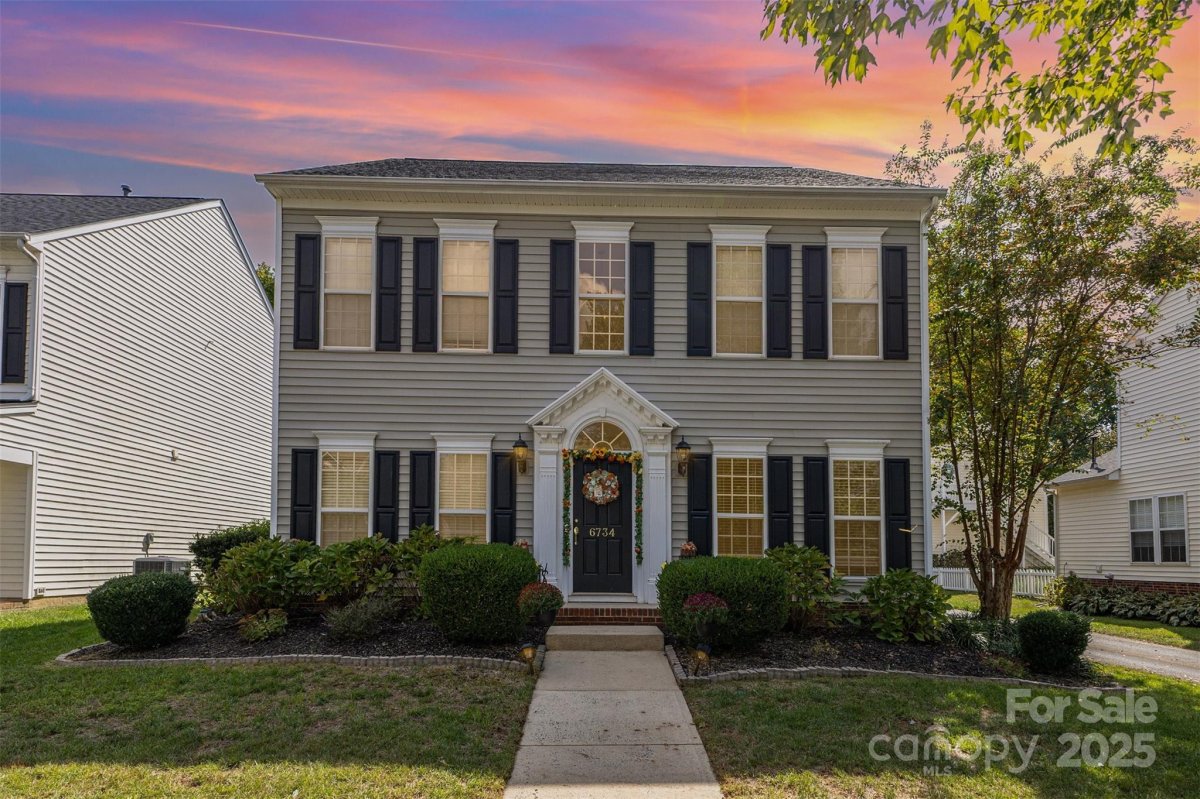 6734 Tanners Creek Drive