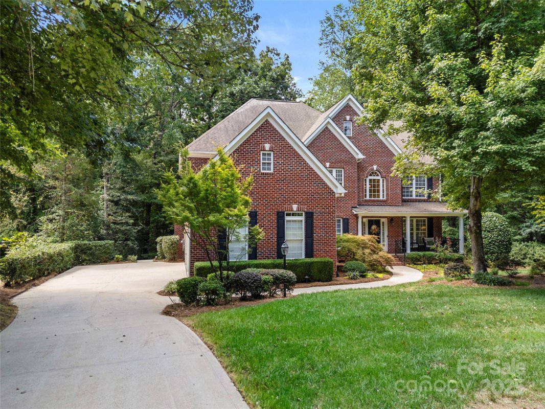 304 Inland Cove Court