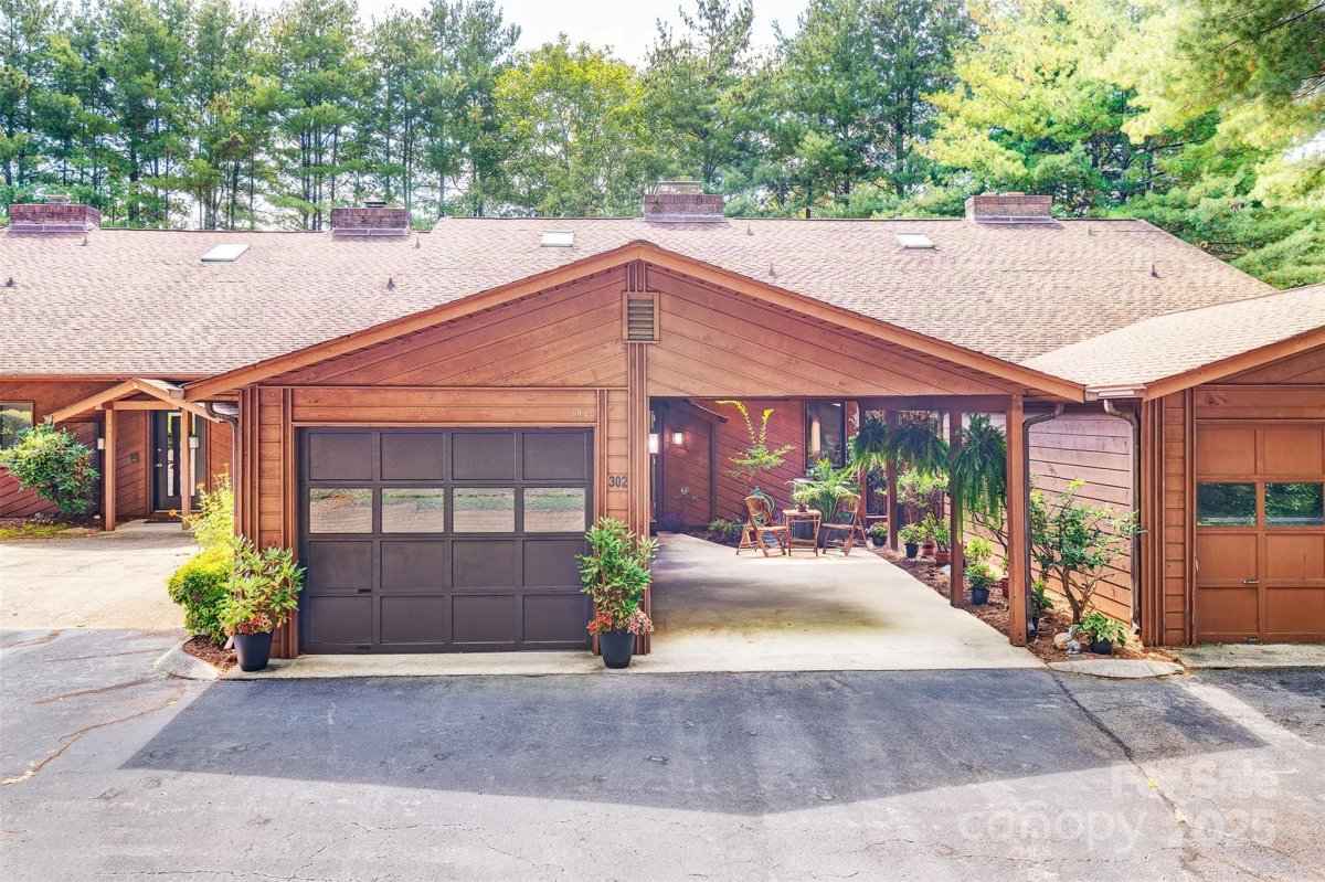 302 Woodfield Drive
