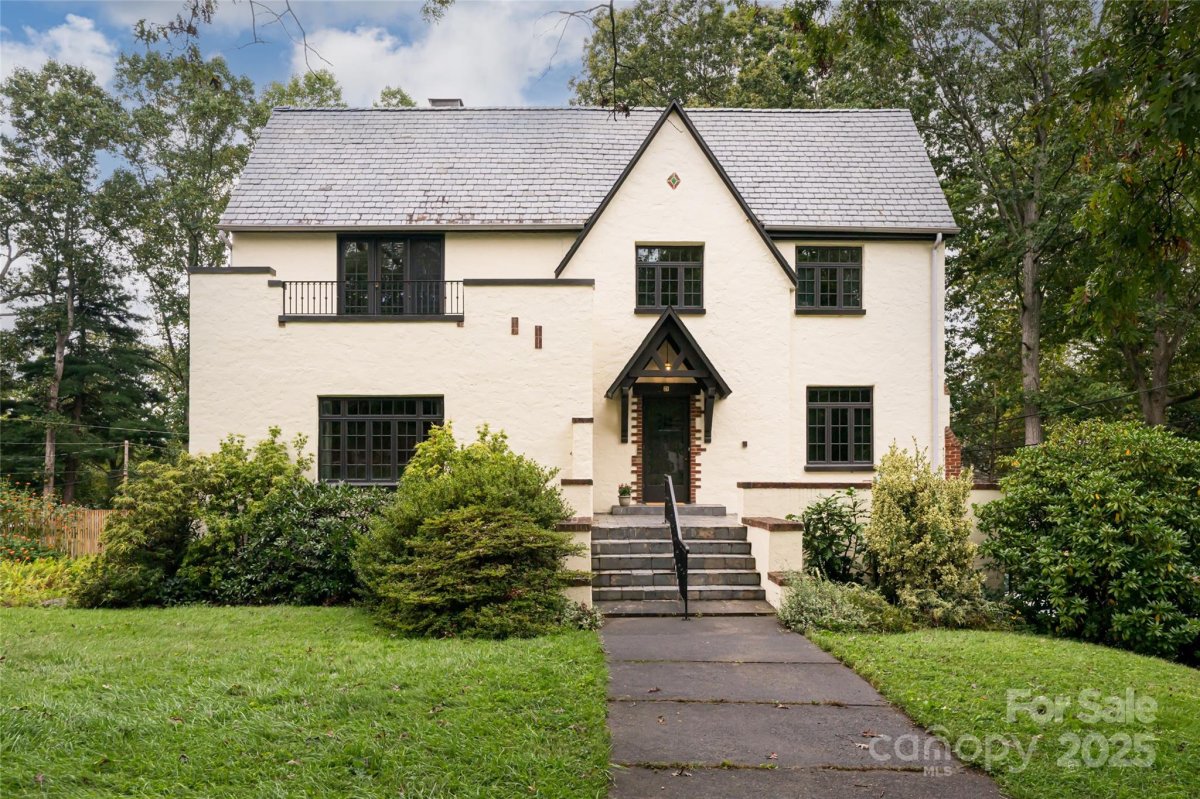 21 Lynwood Road