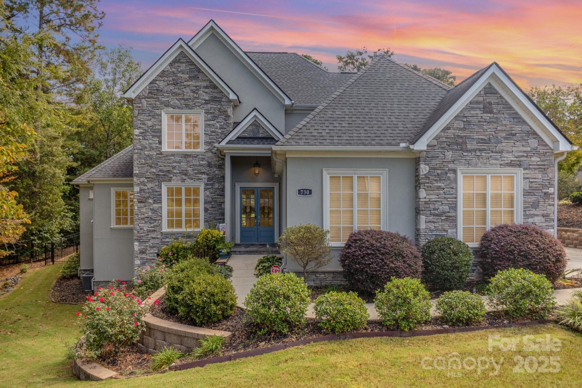 730 Spyglass Way