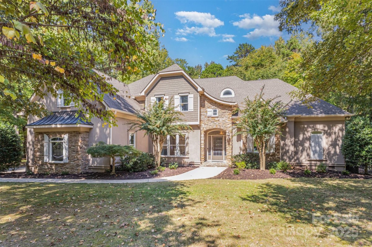 2624 Brook Hollow Road