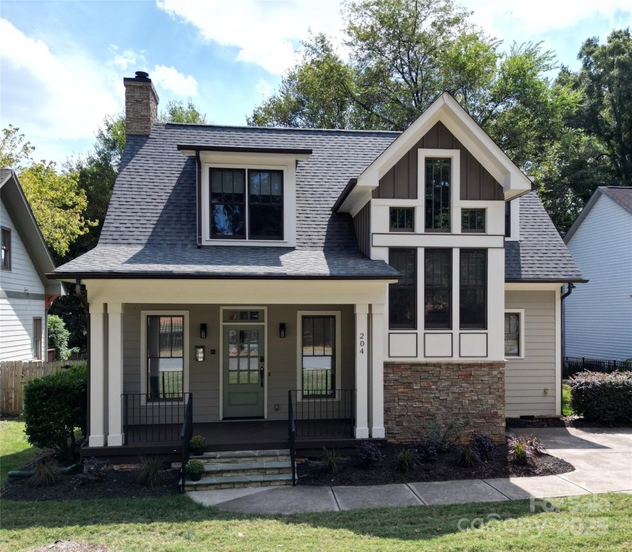 204 Martin Street