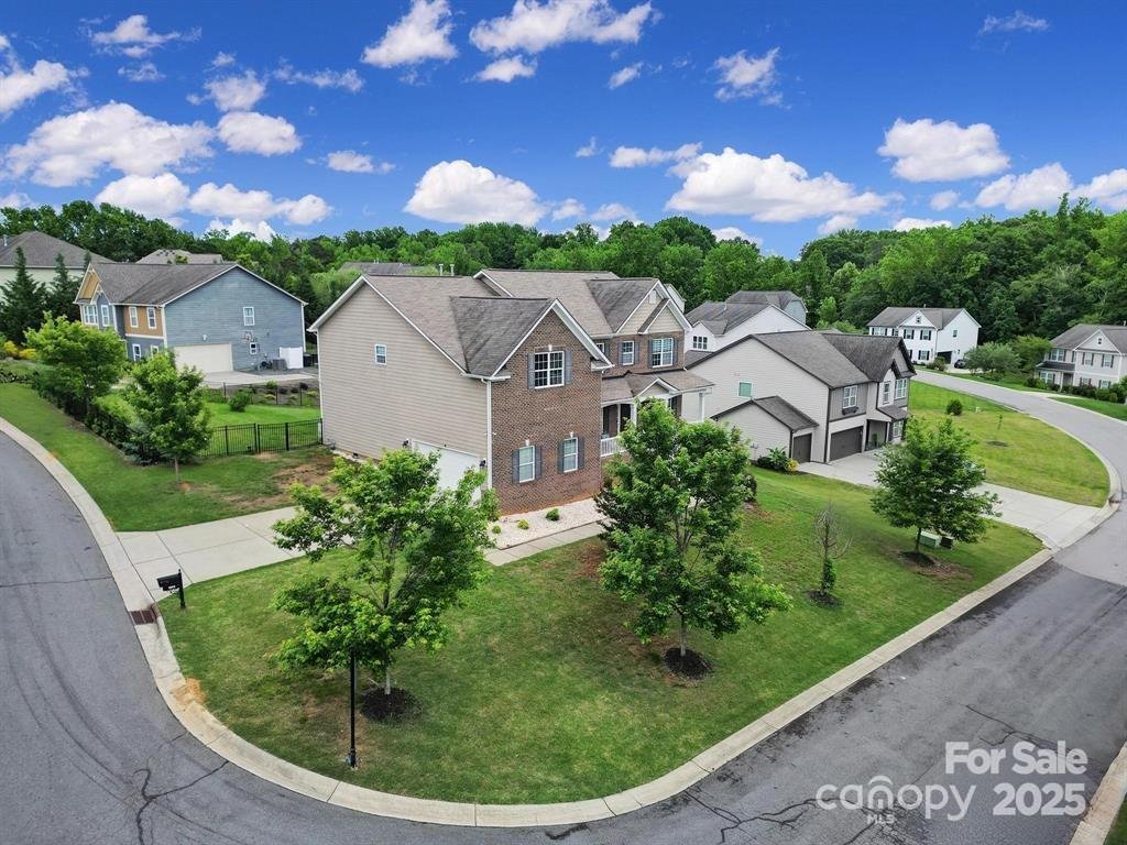 9029 Woodview Court