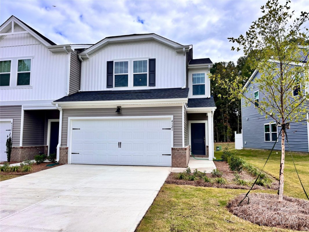 4121 Summit Woods Drive