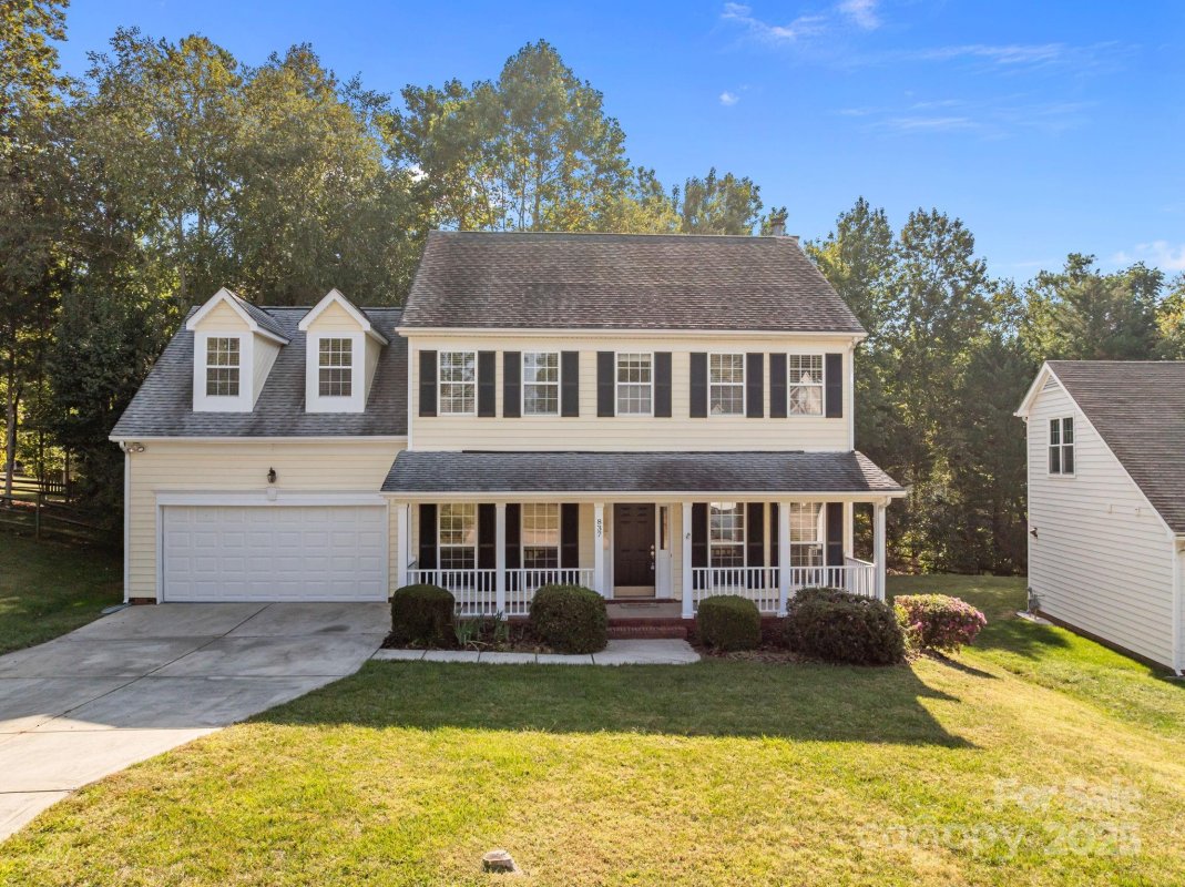 837 Lantern Way