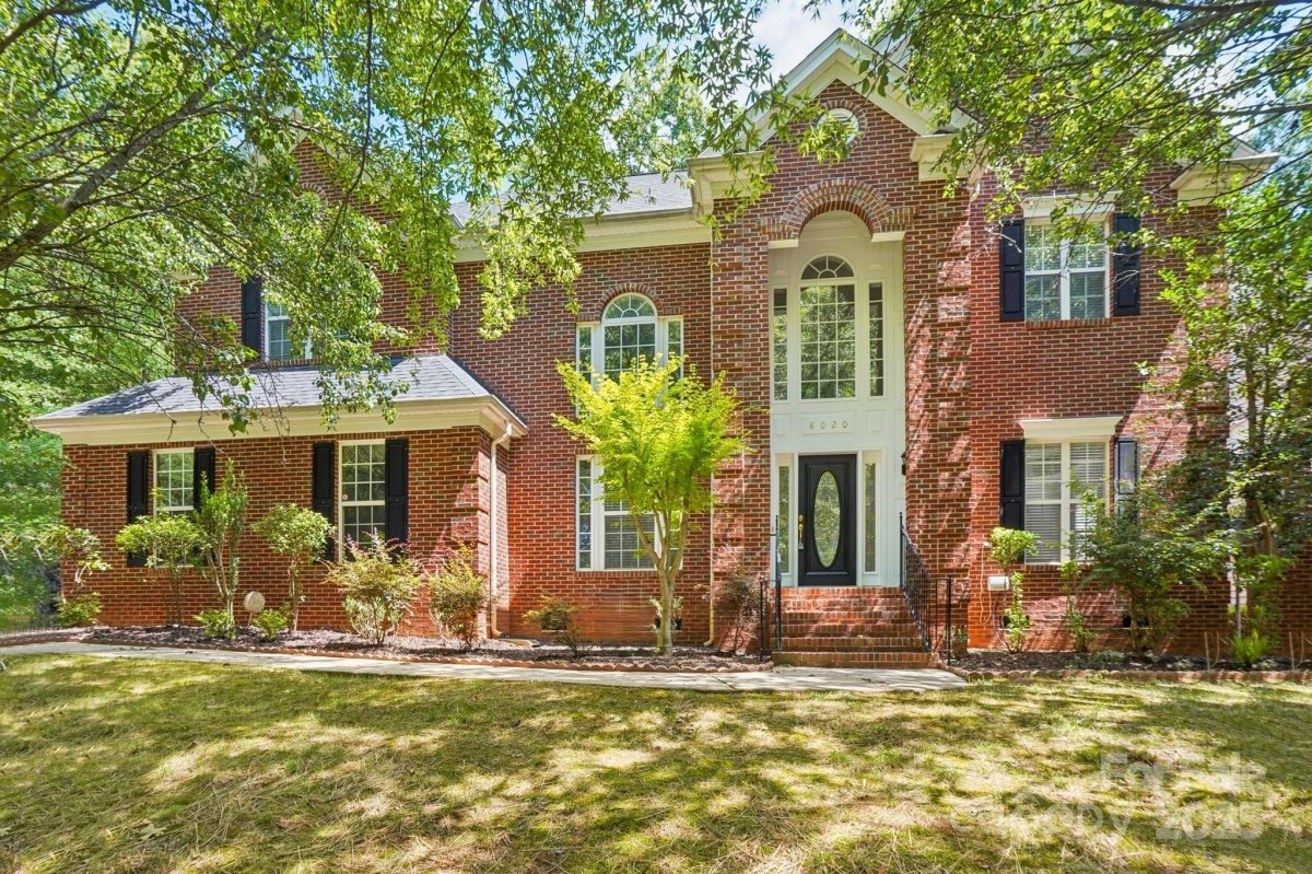 8020 Garnkirk Drive