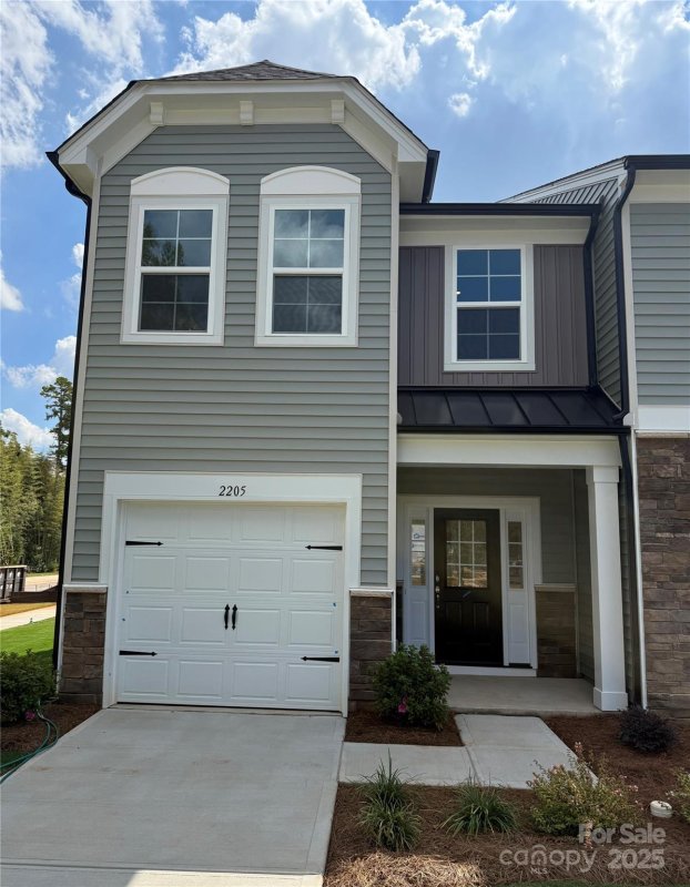 2205 Gladwyne Place 8A