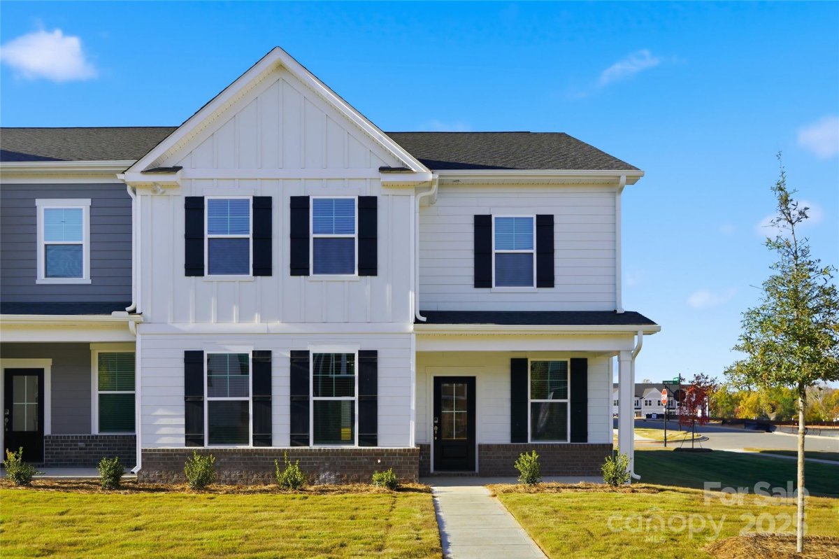 1811 Viewfield Road