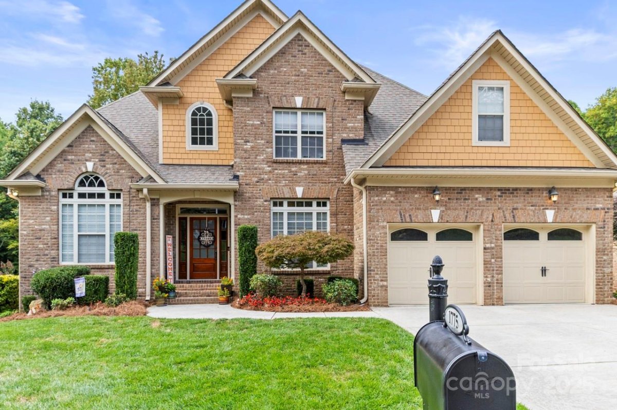 1775 Mount Carmel Circle