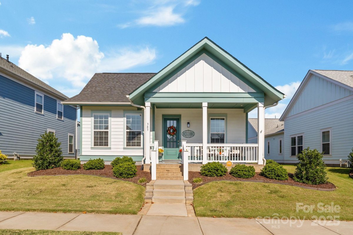 383 Luray Way
