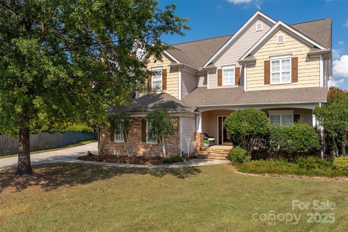 13905 Dovehunt Place