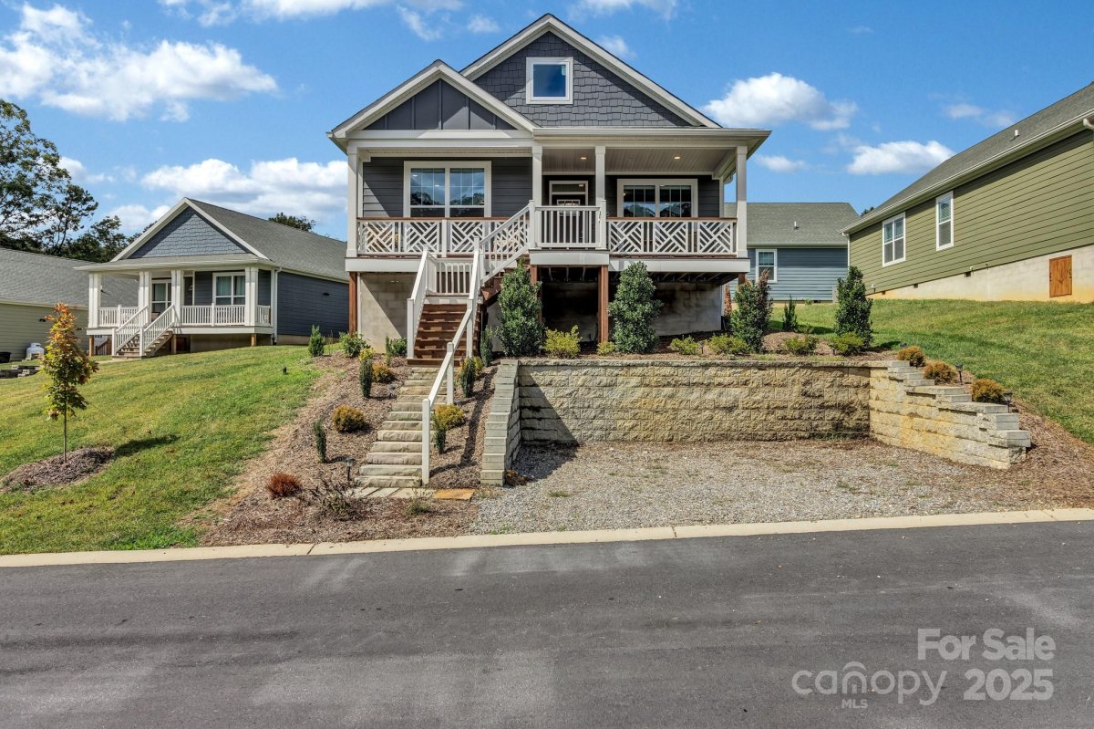 1205 Seven Sisters Lane