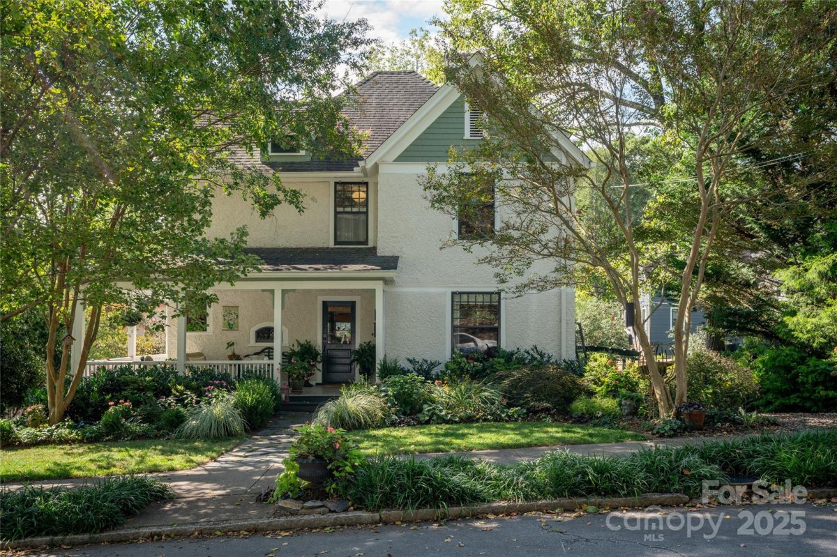 44 Watauga Street