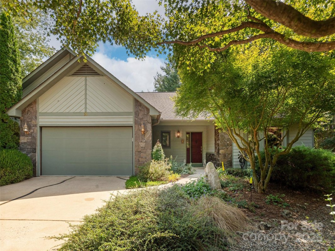 30 Hillcreek Drive