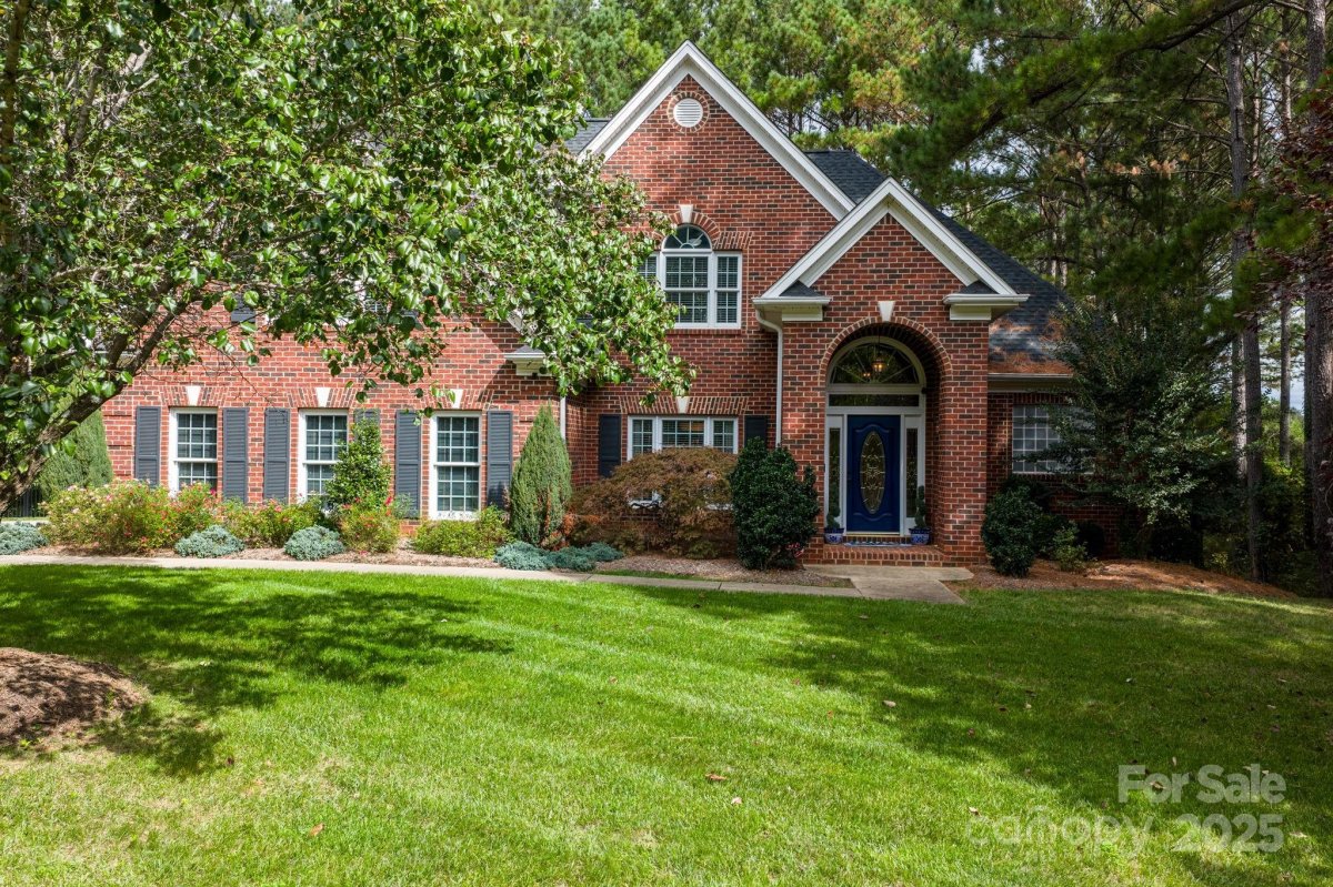 104 Blackhawk Ridge Court
