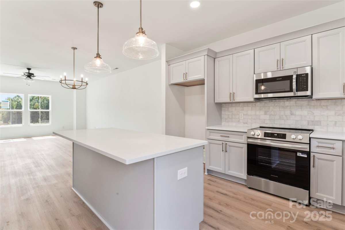 325 Yaupon Court 13