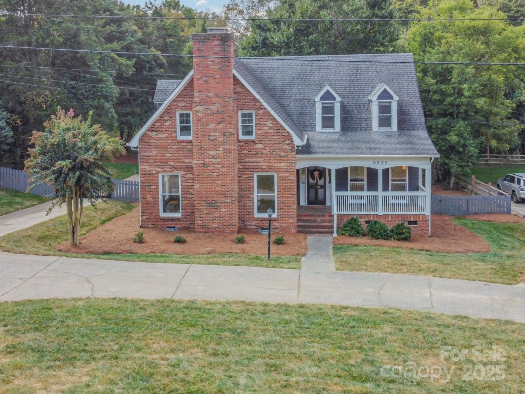 6800 Old Providence Road