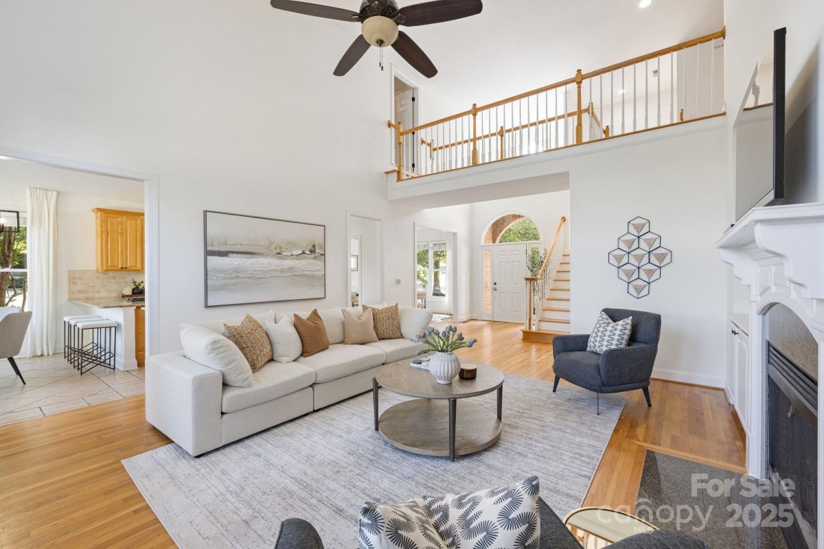 108 W Maranta Road