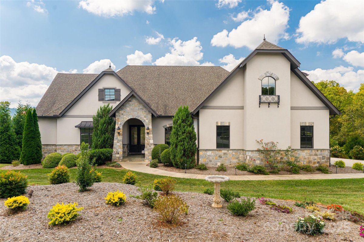 64 Water Hill Way