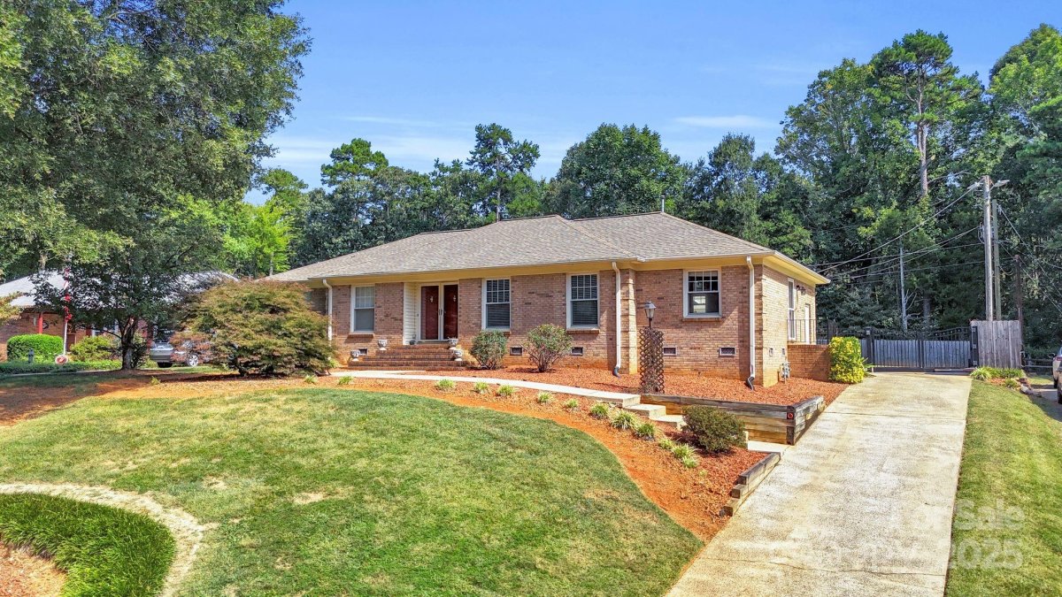 13415 Idlefield Lane