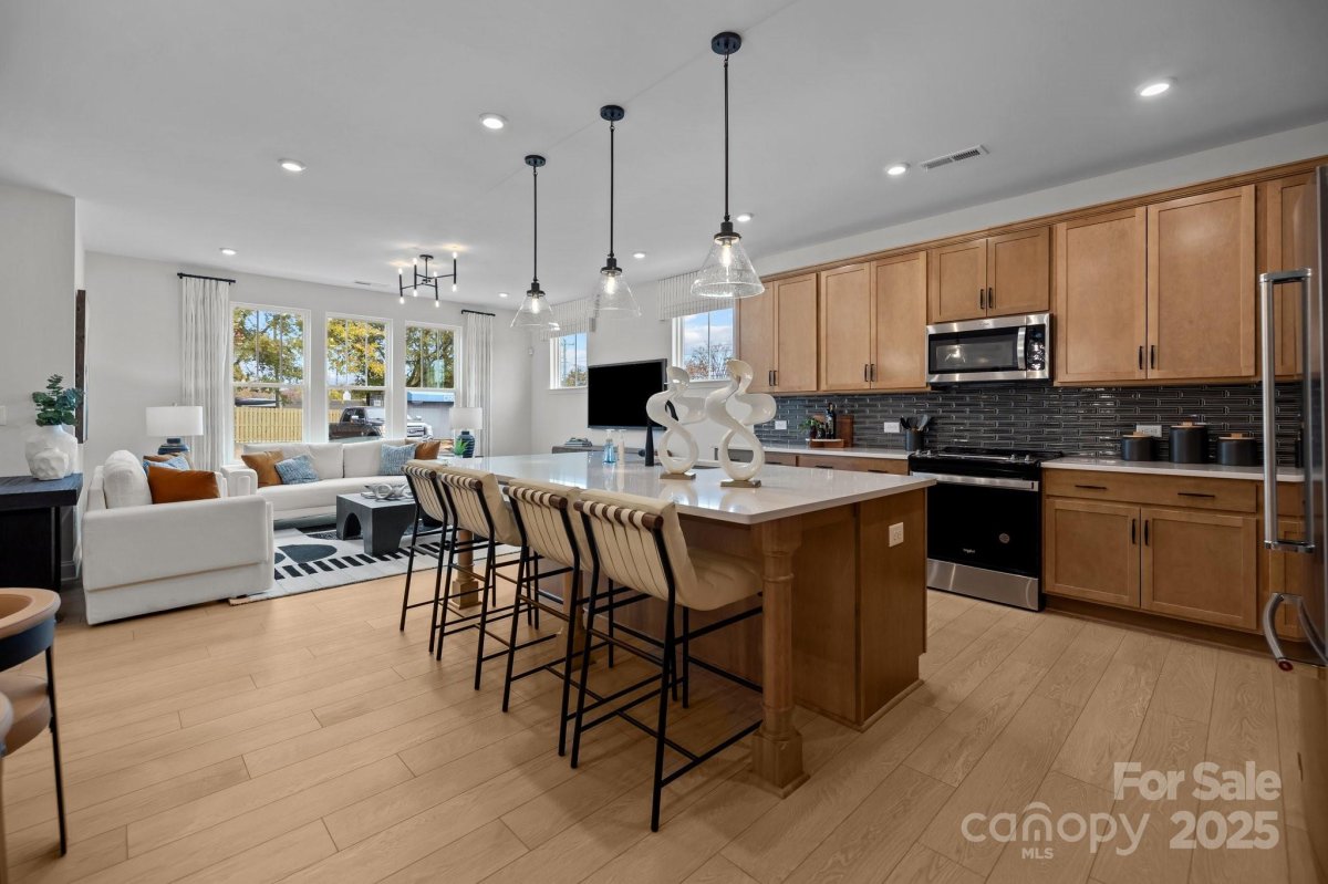 2950 Clyde Drive 28
