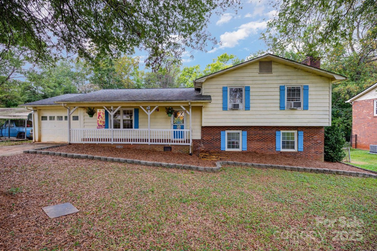103 Oaklawn Road