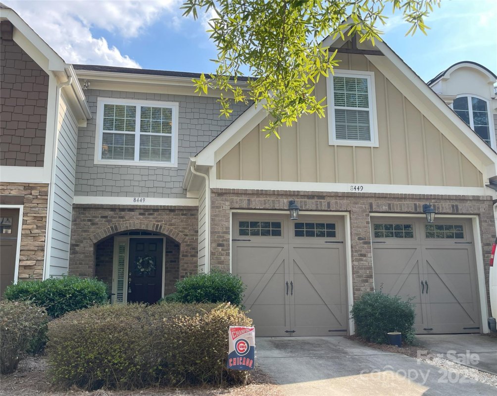 8449 Loxton Circle