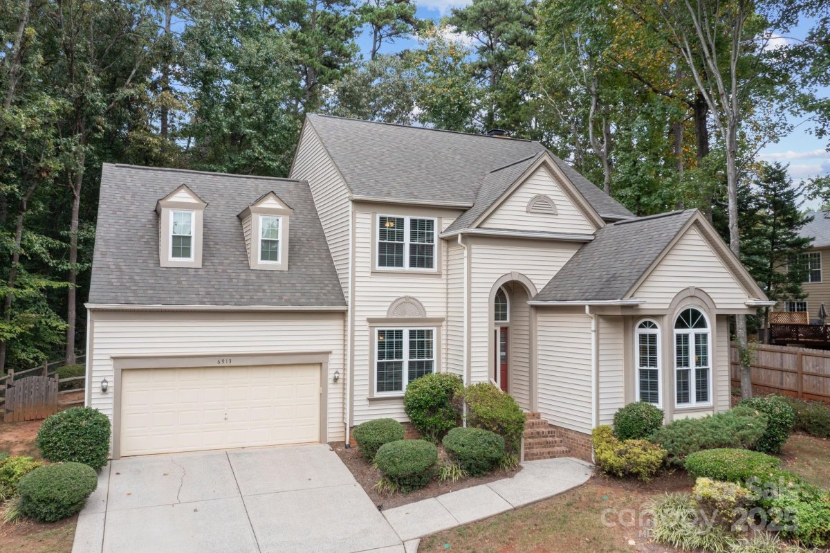 6913 Buckspring Lane