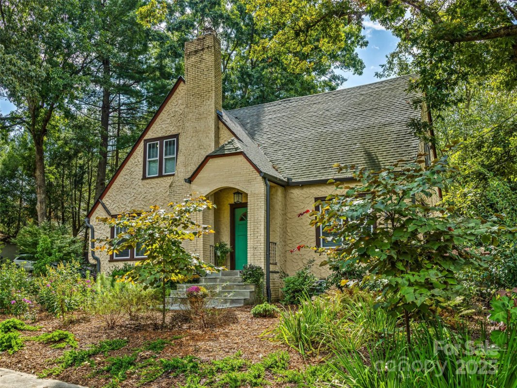 37 Warwick Road