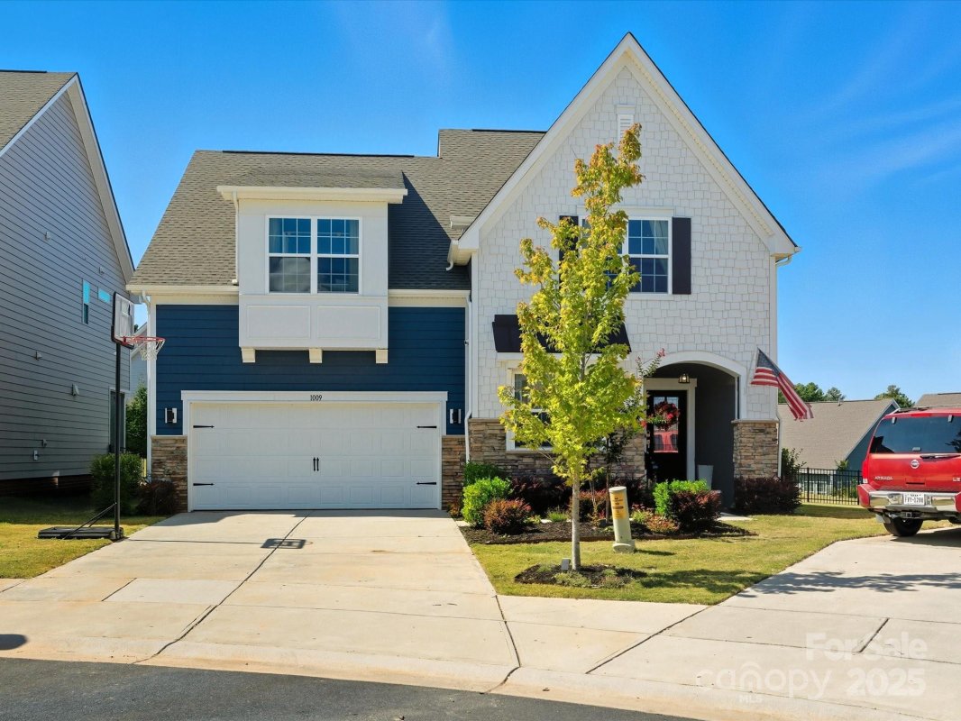 1009 Cheviot Court