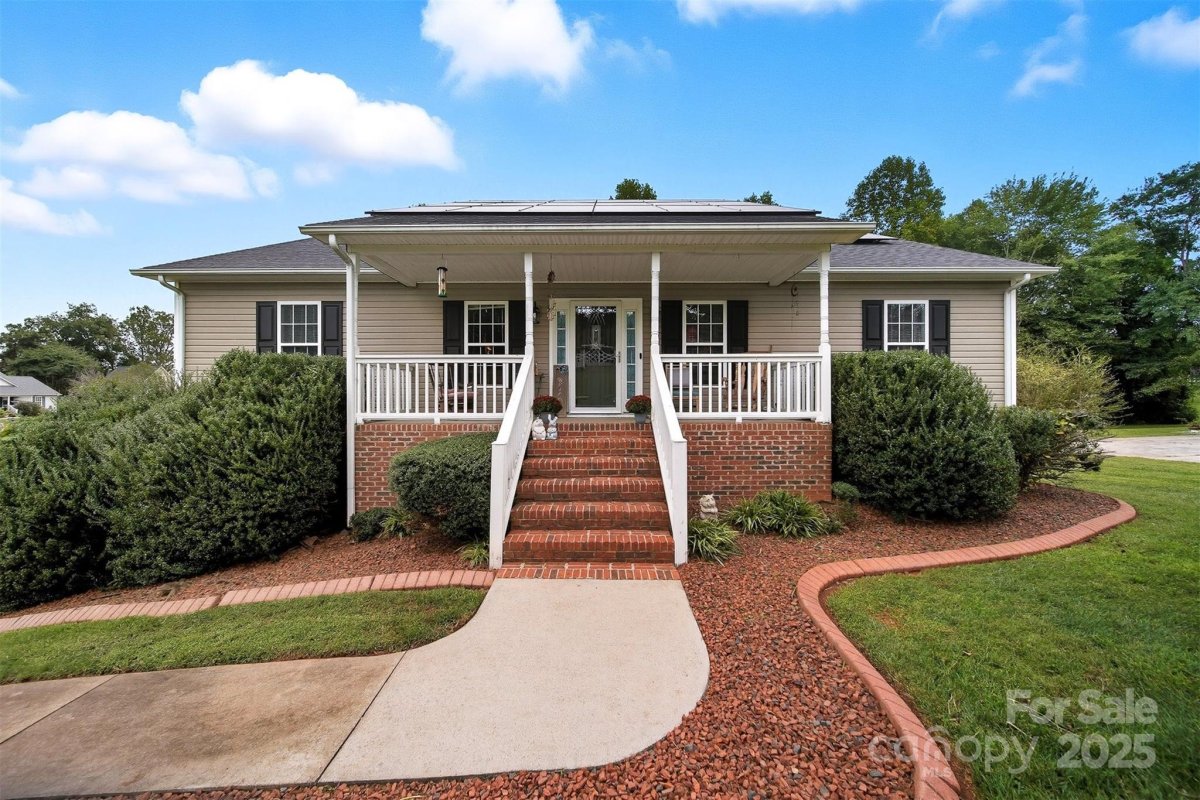 102 Cliffwood Drive