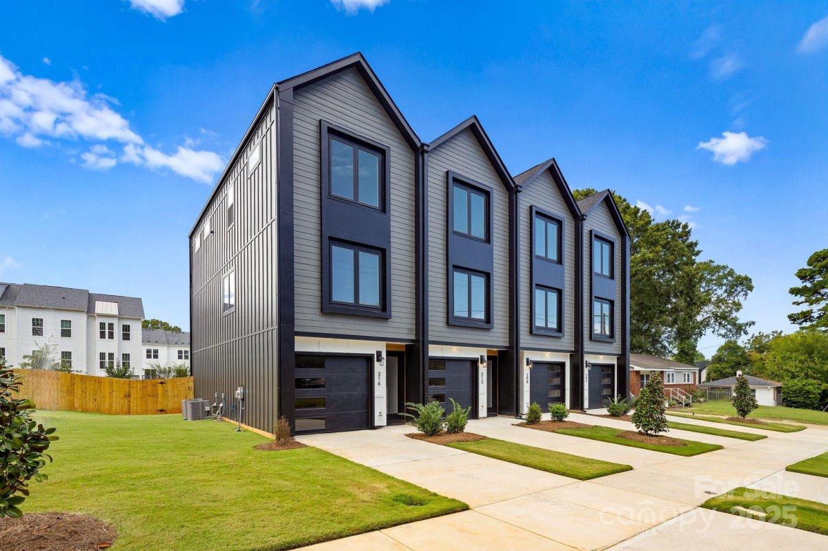 216 Mattoon Street