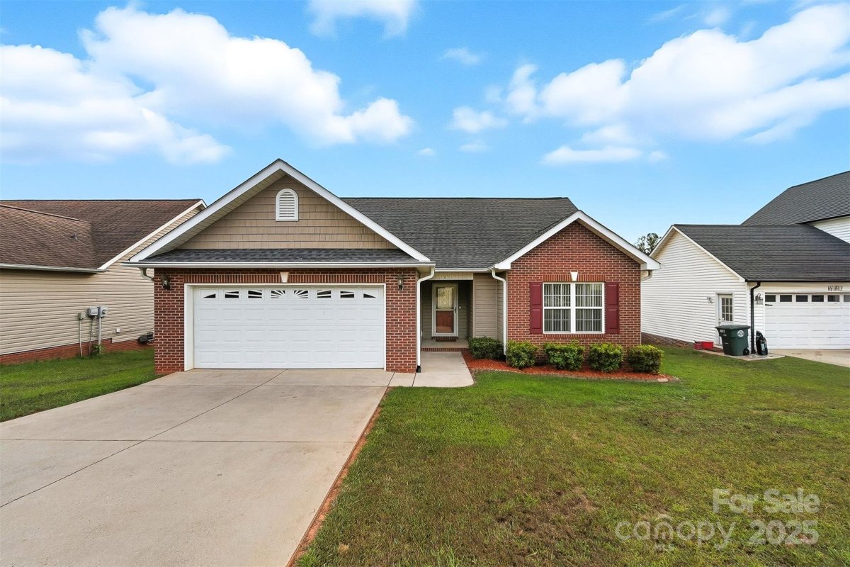 1611 Mayfair Drive
