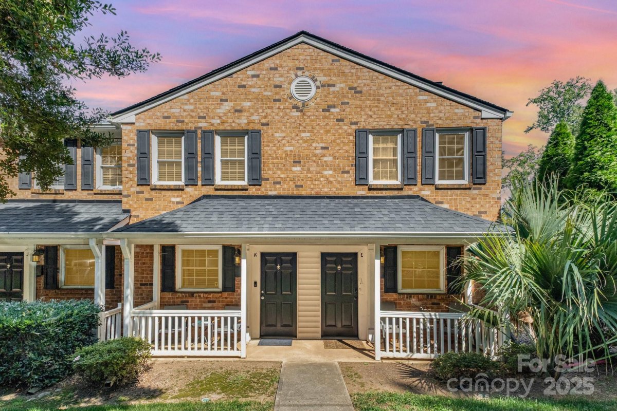 1210 Green Oaks Lane K