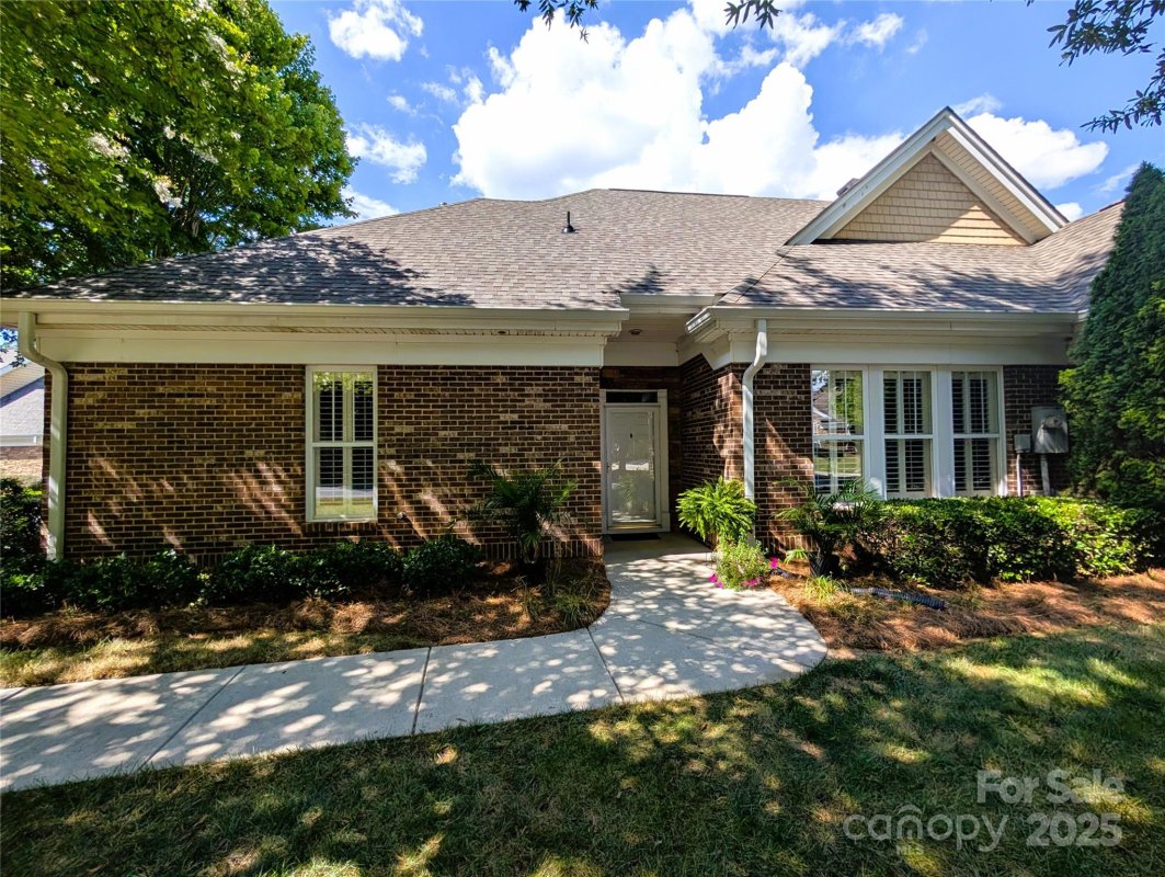 2741 Circa Drive