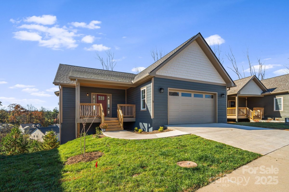 17 Sandstone Drive