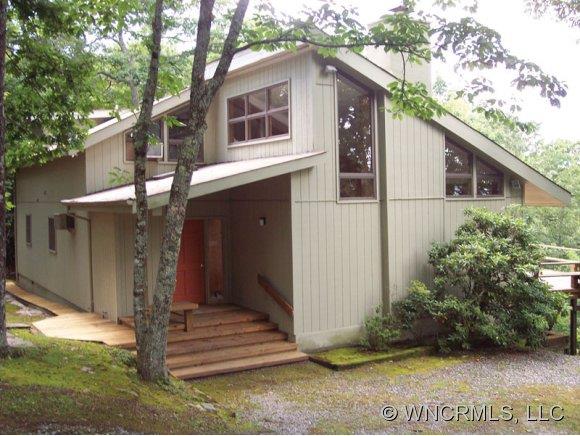 1695 Slick Rock Rd