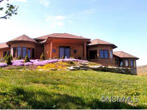 77 Grand Oaks Drive