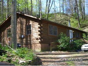 242 Hemlock Loop