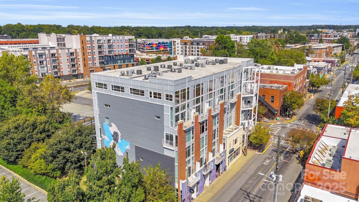 3123 N Davidson Street 313