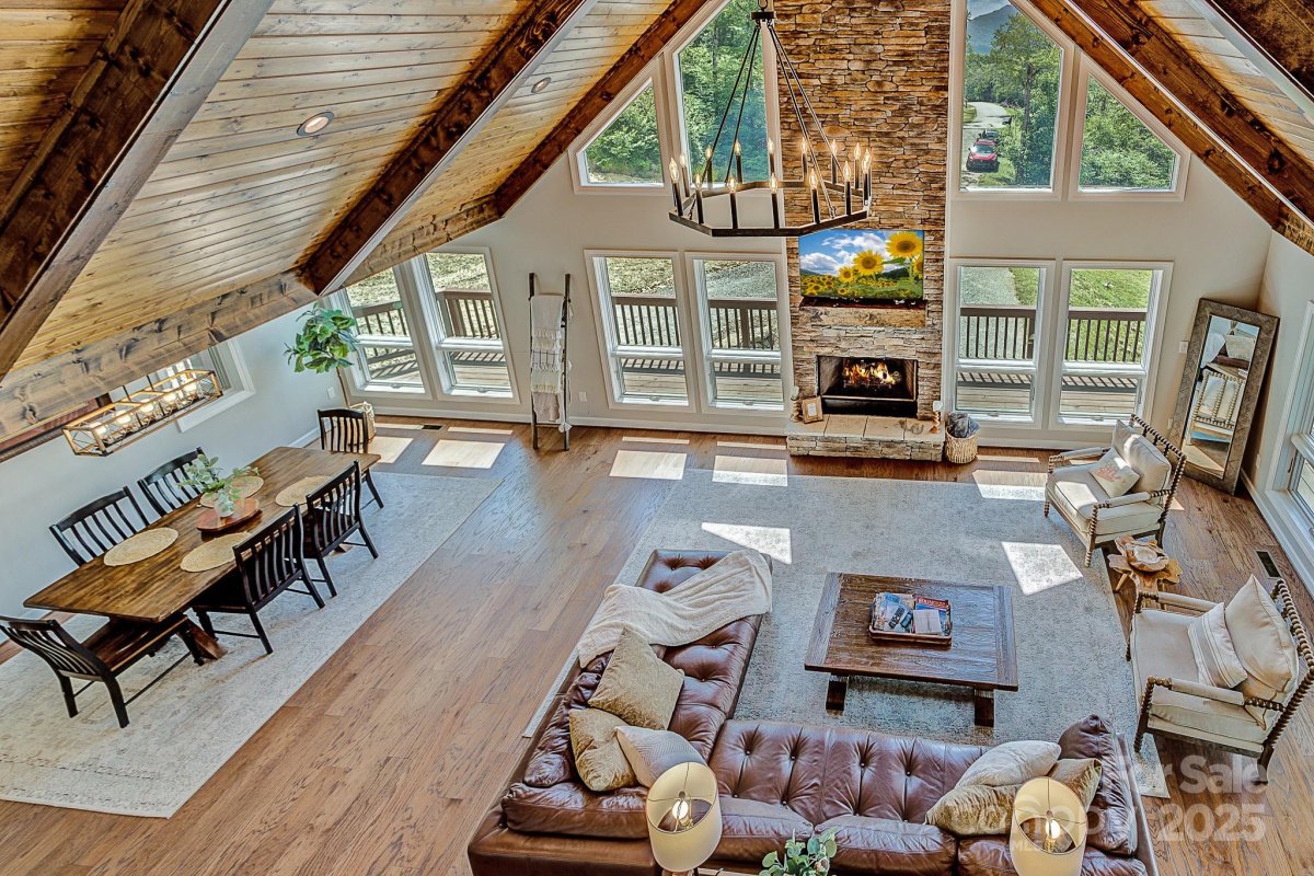 94 Silver Fox Ridge