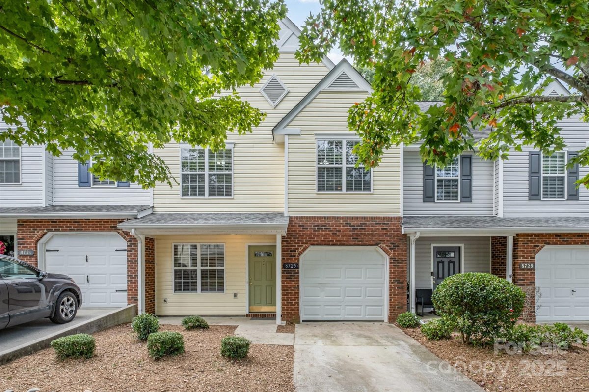 8725 Robinson Forest Drive