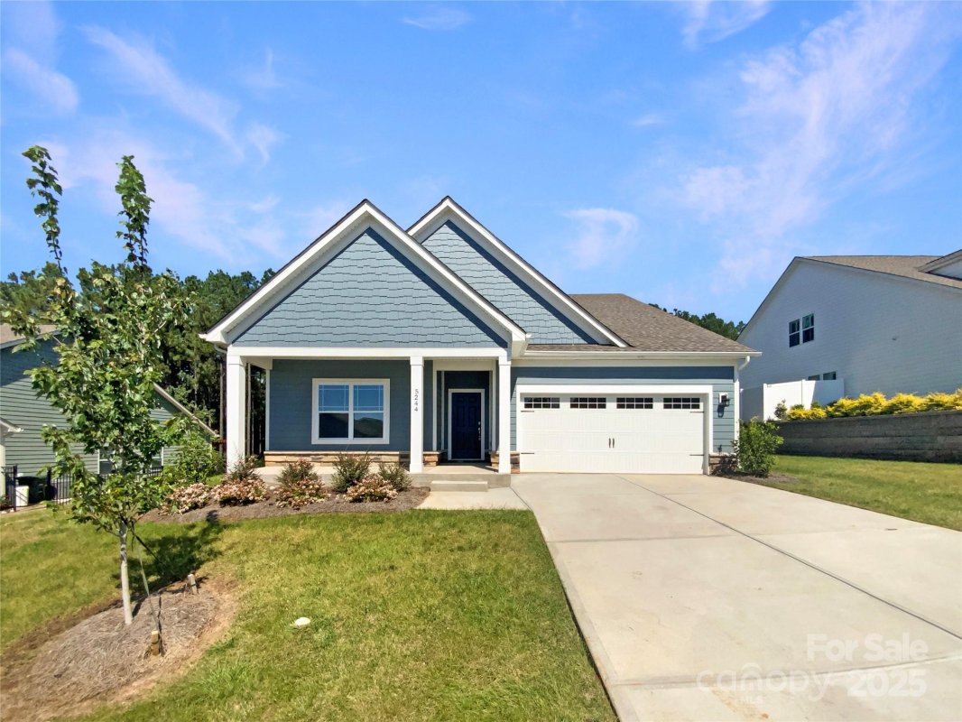 5244 Admirals Landing