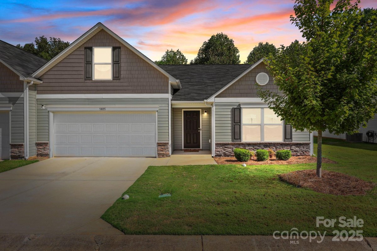 1405 Amberlight Circle